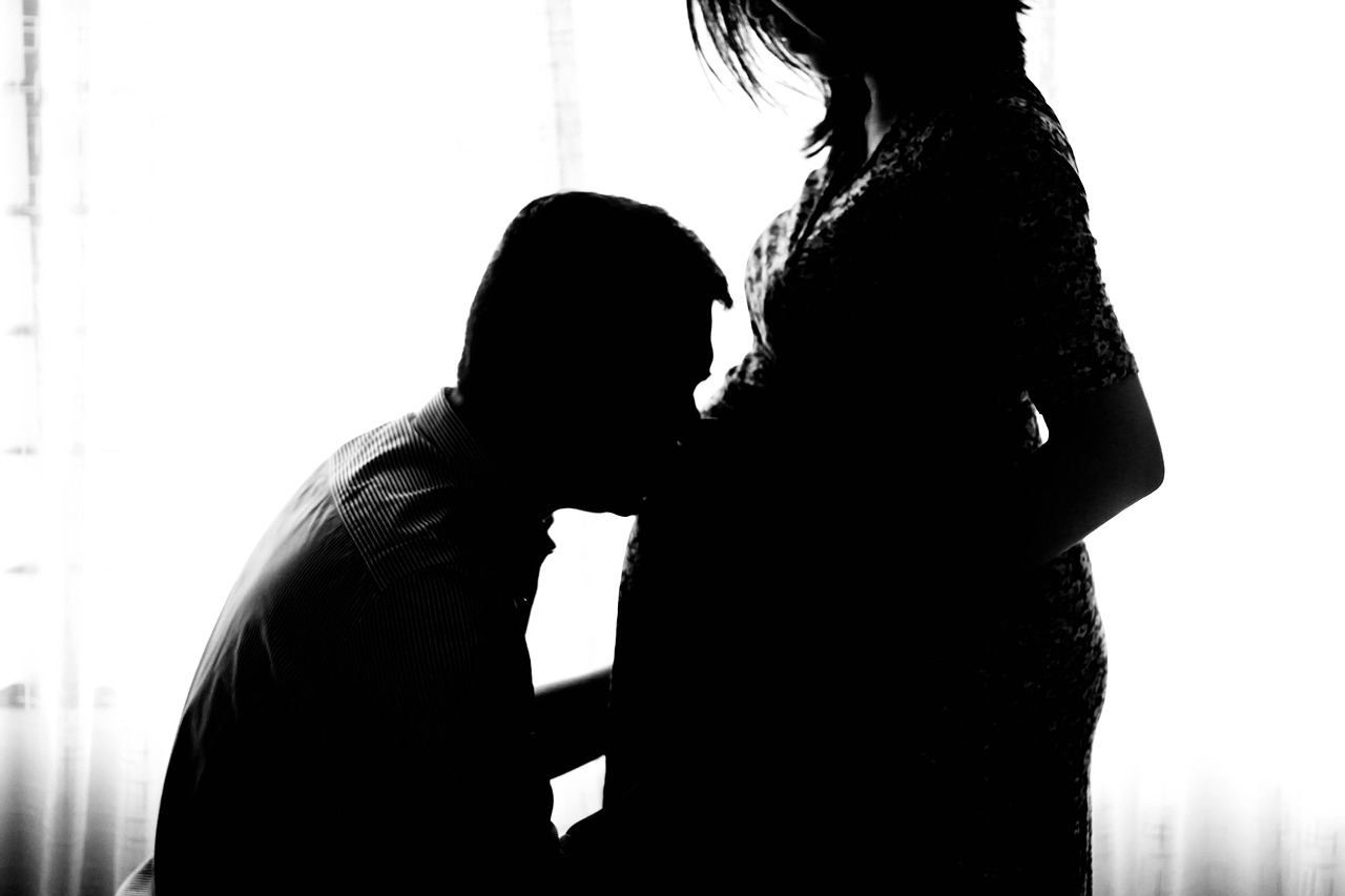 妊婦尿もれの原因と対策は何ですか？