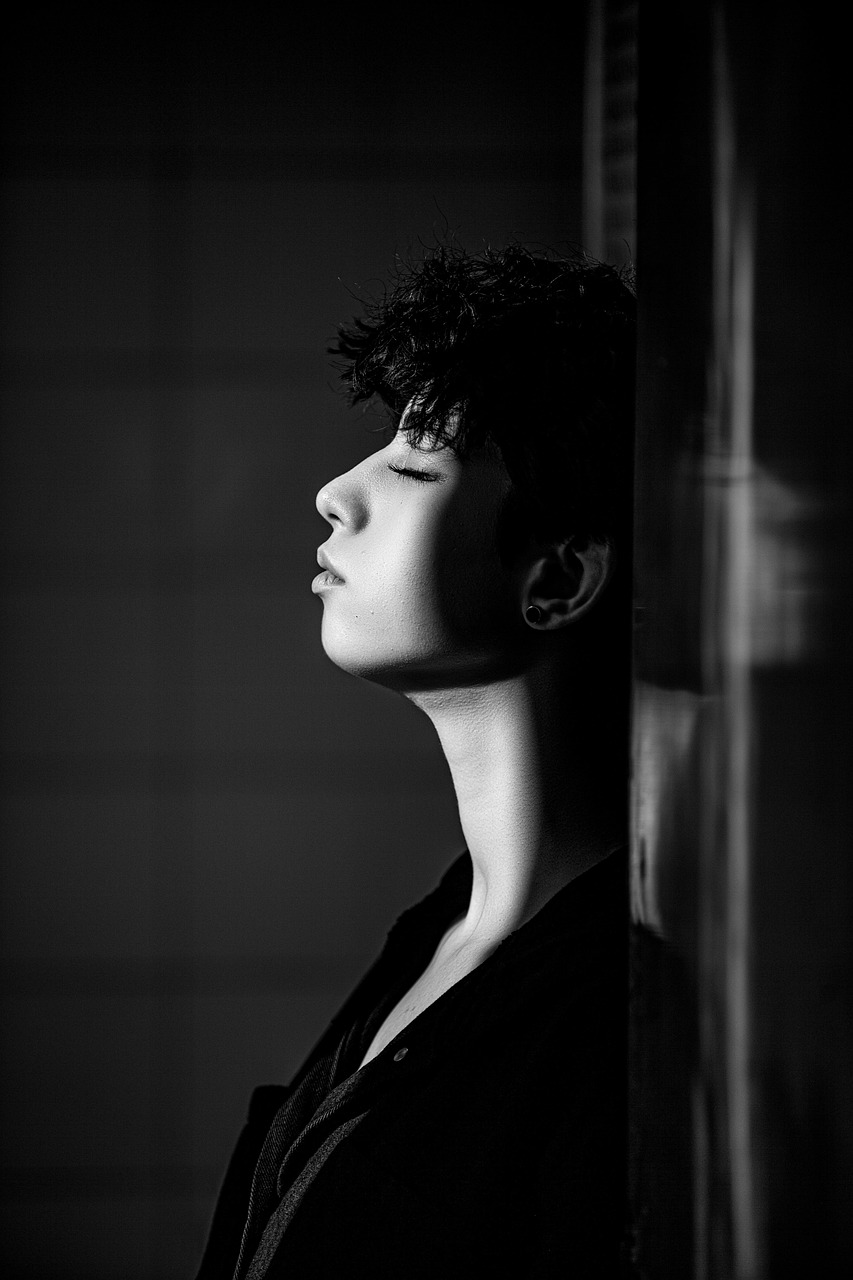 女性の尿もれの原因は何ですか？