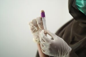 40代の尿もれ、病院での検査はどうするべき？
